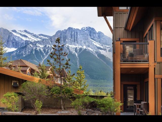 Luxury Resort 2Bedroom 2Bath Sleeps 6 945 Square Feet Canmore Luaran gambar